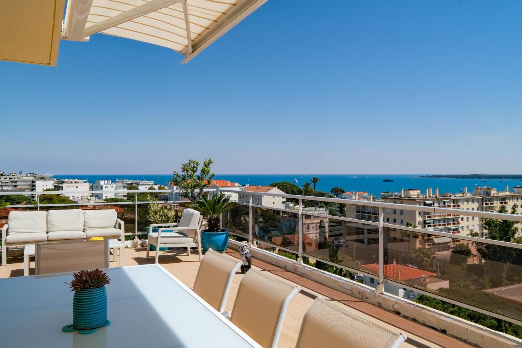 Villa Sur Le Toit - Vue Mer Exceptionnelle Cannes Luaran gambar